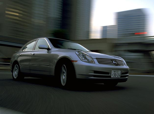V35 Nissan Skyline Sedan Picture
